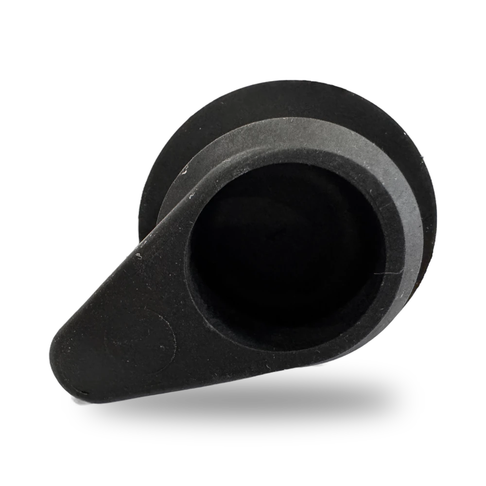 Magnetic Hub Plug underside, the hollow sealing cup